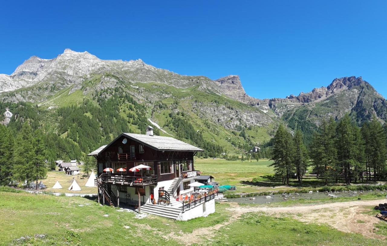 La Piana Appartamenti Alpe Devero Bagian luar foto