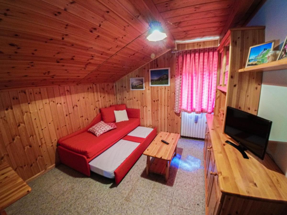 La Piana Appartamenti Alpe Devero Bagian luar foto