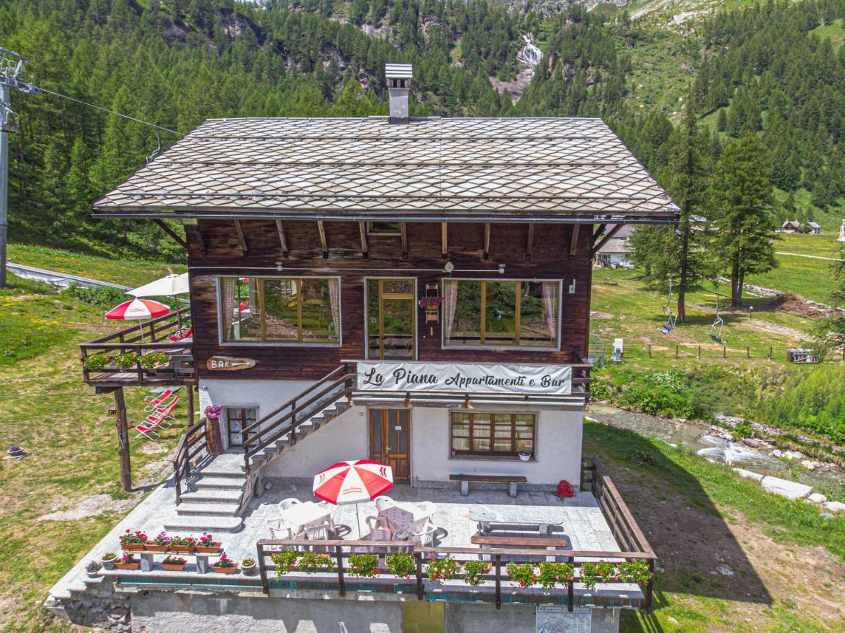 La Piana Appartamenti Alpe Devero Bagian luar foto