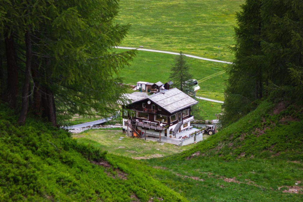 La Piana Appartamenti Alpe Devero Bagian luar foto