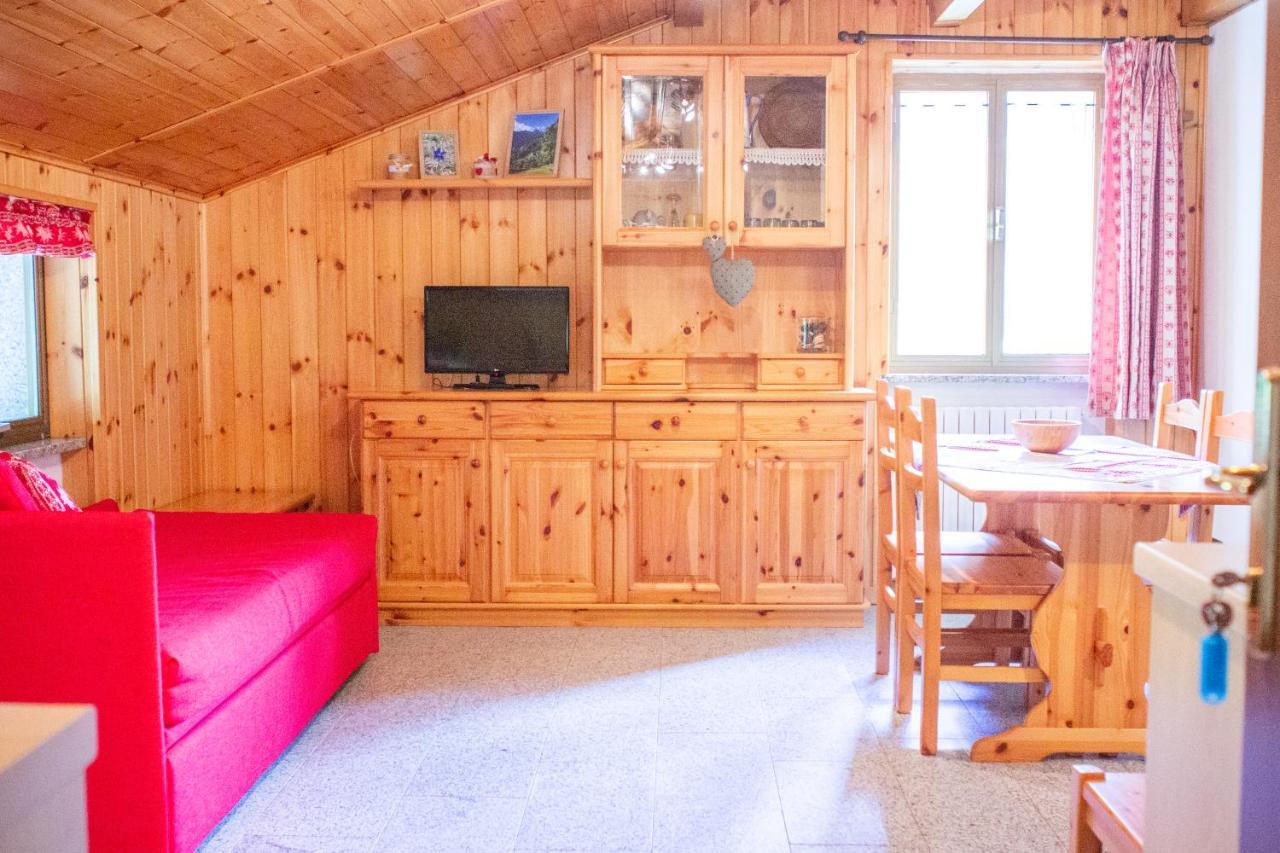 La Piana Appartamenti Alpe Devero Bagian luar foto