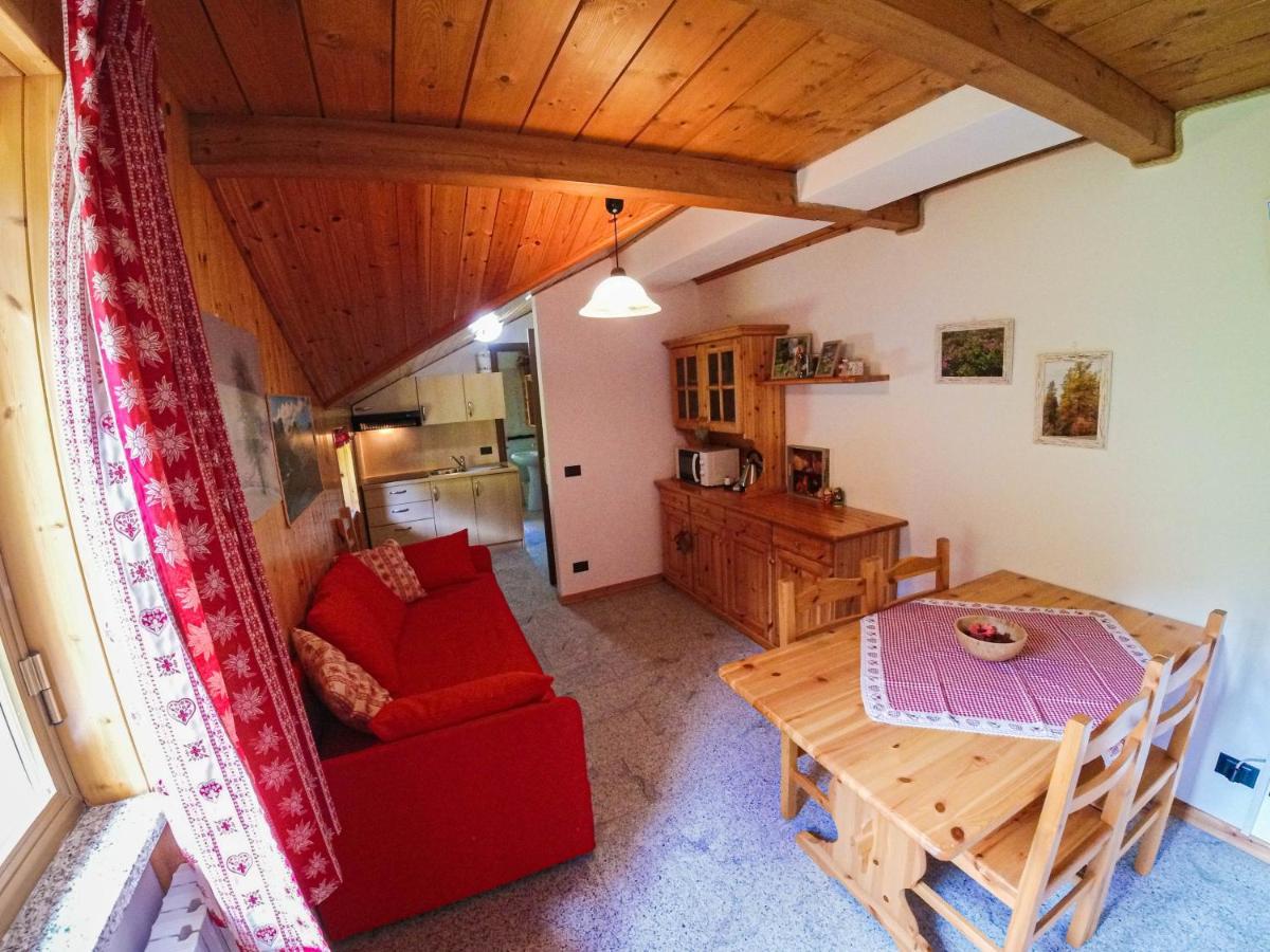 La Piana Appartamenti Alpe Devero Bagian luar foto