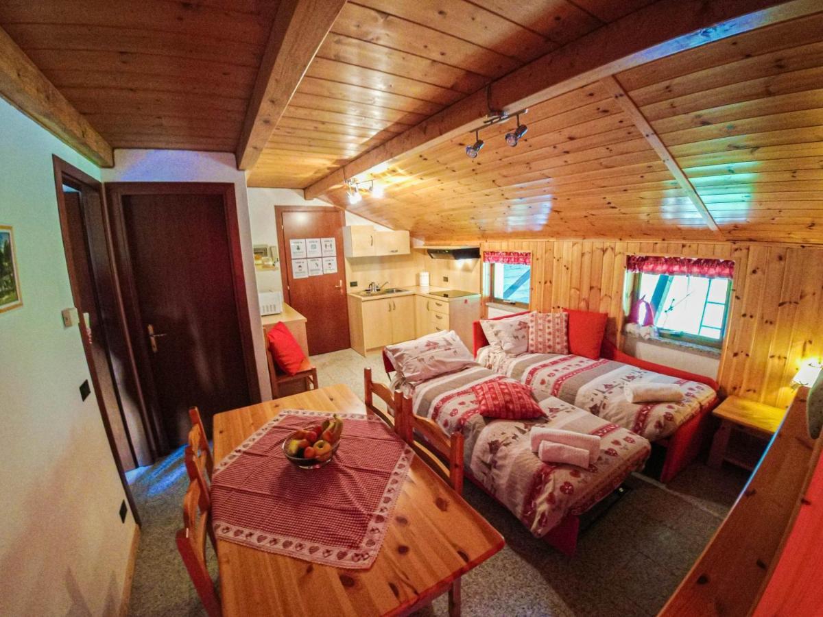 La Piana Appartamenti Alpe Devero Bagian luar foto